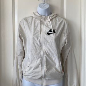 Nike windbreaker jacket | Women’s size S